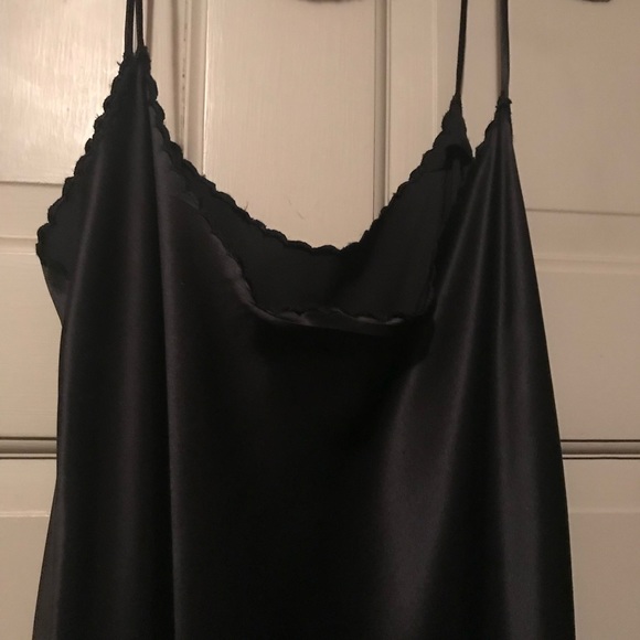 Donna Karan long silk charmeuse black gown. - Picture 3 of 5